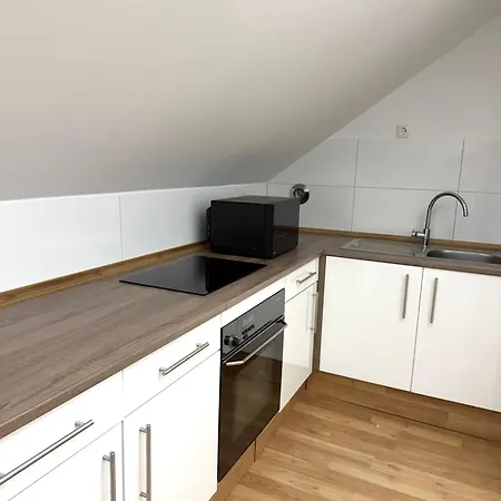 Moderne, Neu Moeblierte In Zentraler Lage 卡斯特罗普-劳克塞尔