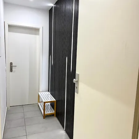 公寓 Moderne, Neu Moeblierte In Zentraler Lage